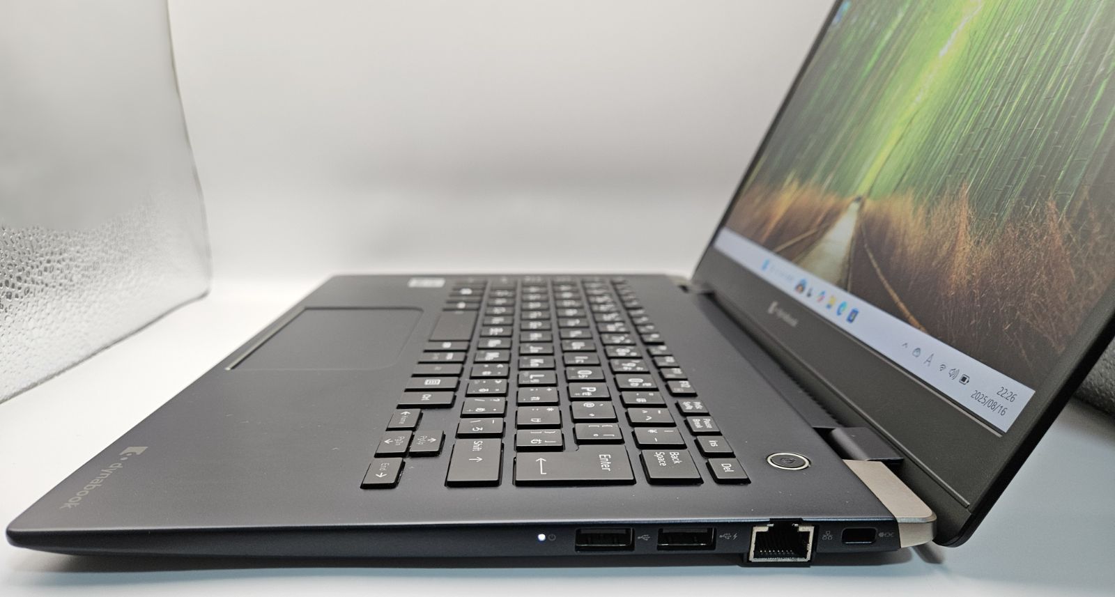 第10世代 Core i5 Dynabook G83/FR i5-10210U 8/256（Win11