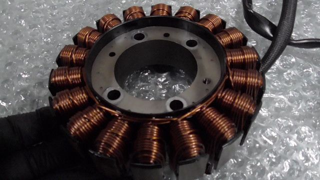 CB400SF VTEC REVO NC42-1010xxx の ジェネレーター 1760582893 BRIGHTFACE_UK