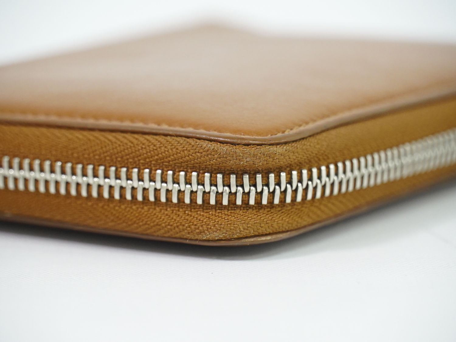 本物 ティファニー TIFFANY & Co. ラウンドファスナー 二つ折り 折財布  