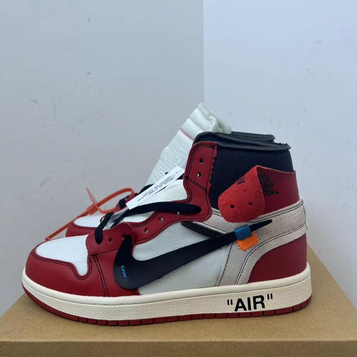 新品未使用ナイキ OFF-WHITE x Jordan Air Jordan 1 Retro High The Ten スニーカー