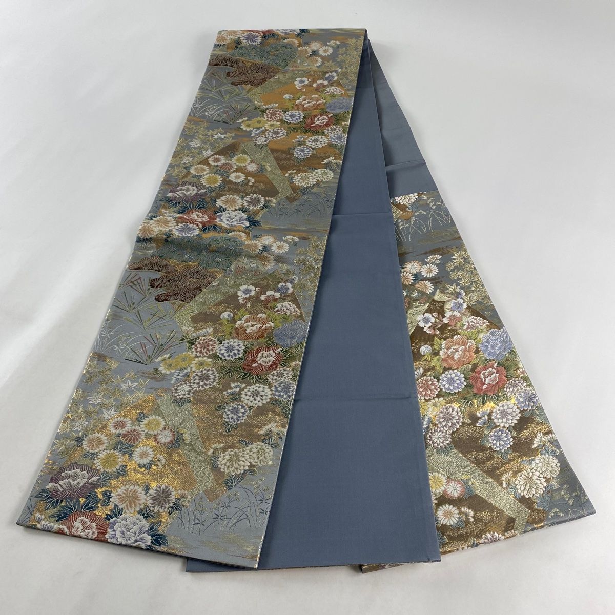 袋帯 美品 秀品 やまと 草花 色紙 金糸 箔 灰色 六通 正絹