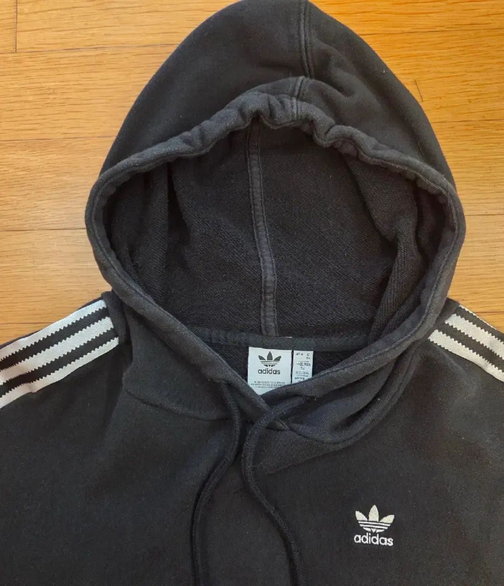 ナイキ クロップド フード Tシャツ 黒 S