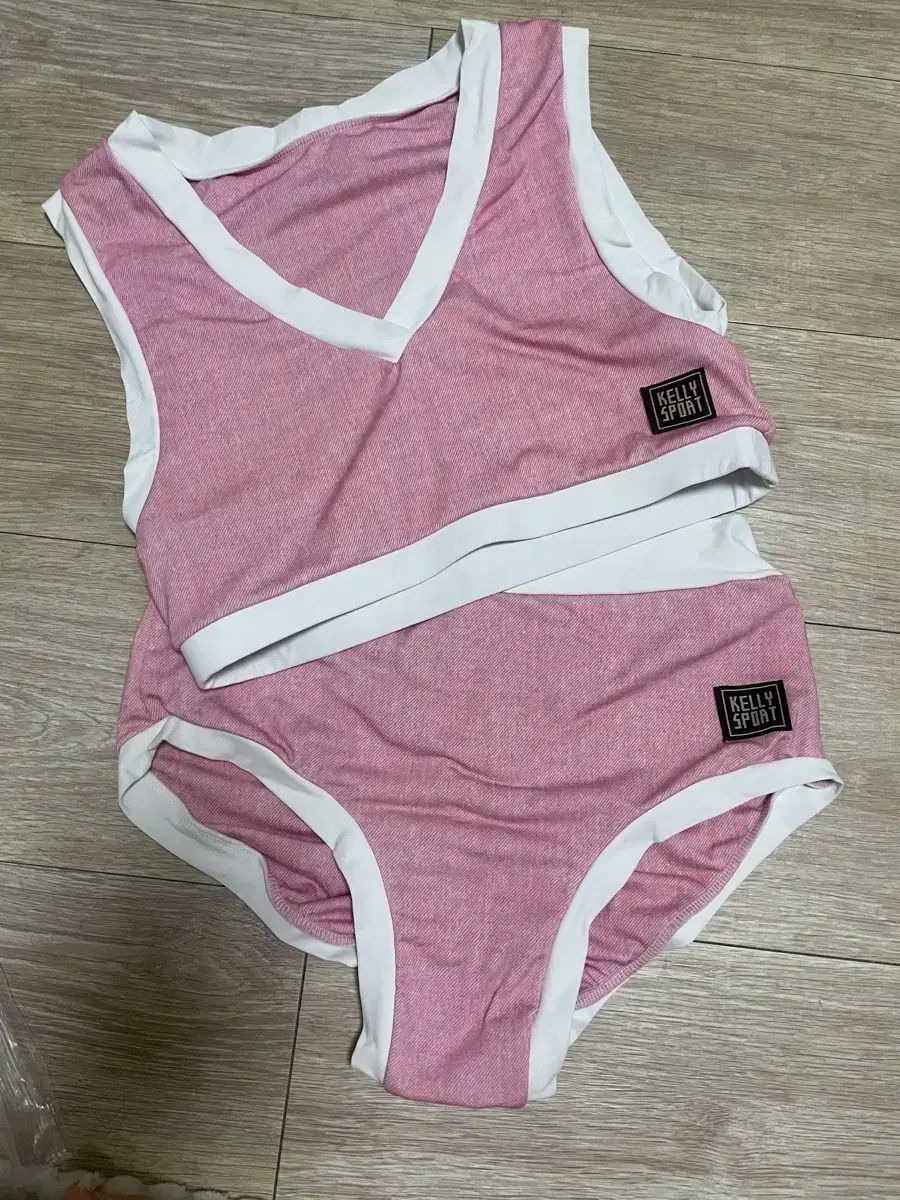 ポールダンス ウェア HOT HAN韓国ポールダンス衣装Angela Frill上下