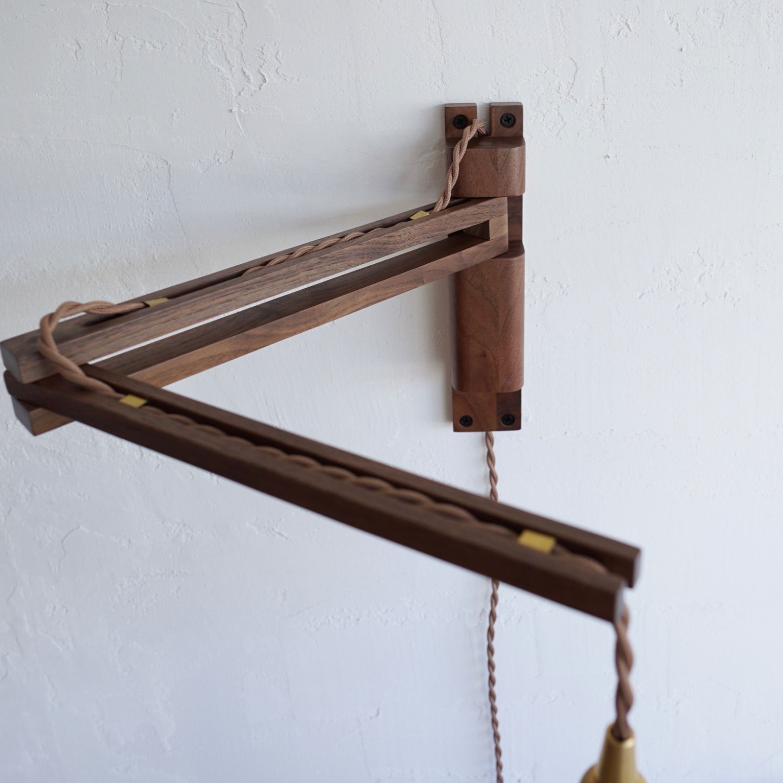 無垢材 木製壁付けブラケット