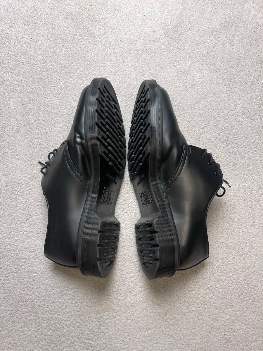 MARTENS
