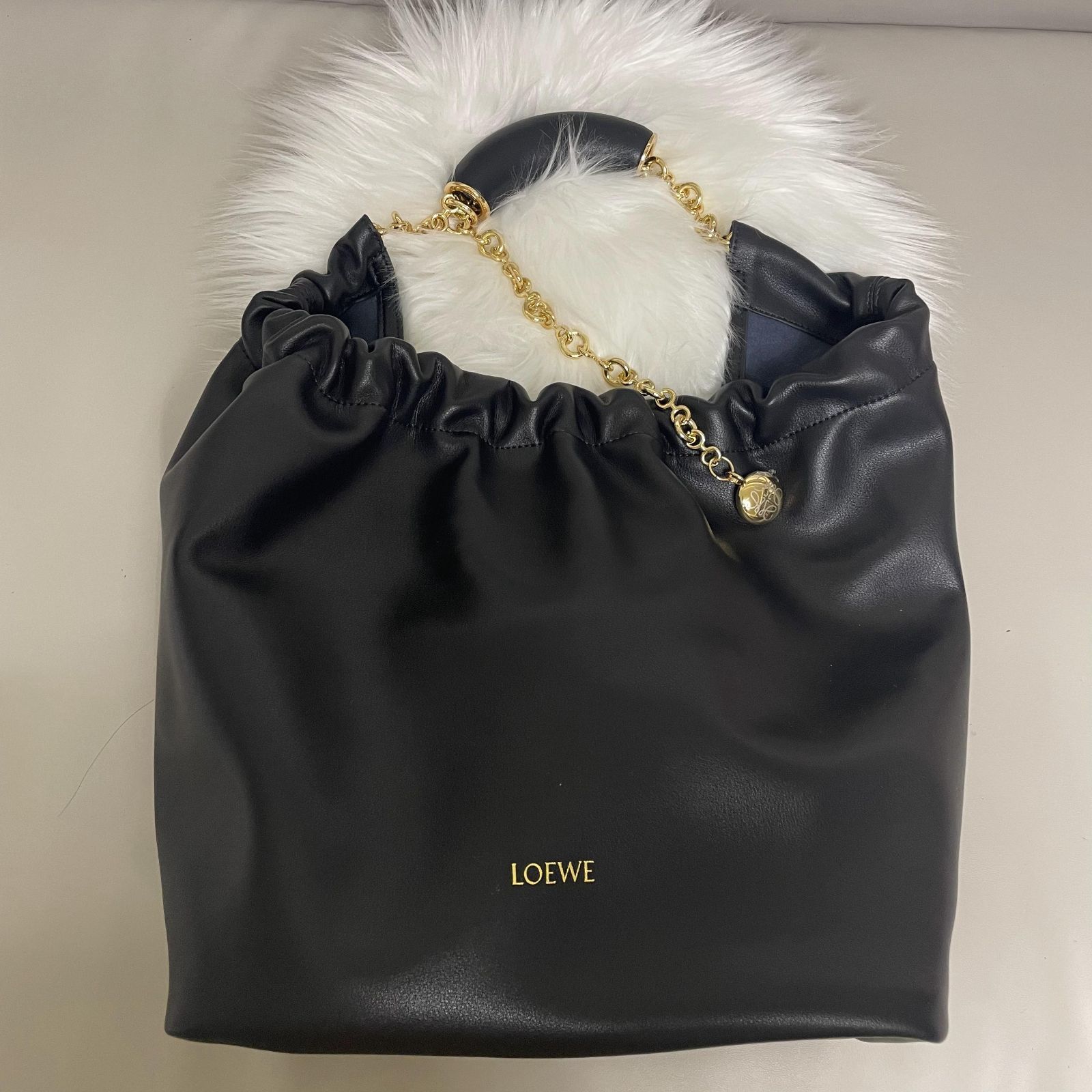 【新品未使用】LOEWE スクイーズバッグ スモール ナパラム ロエベ