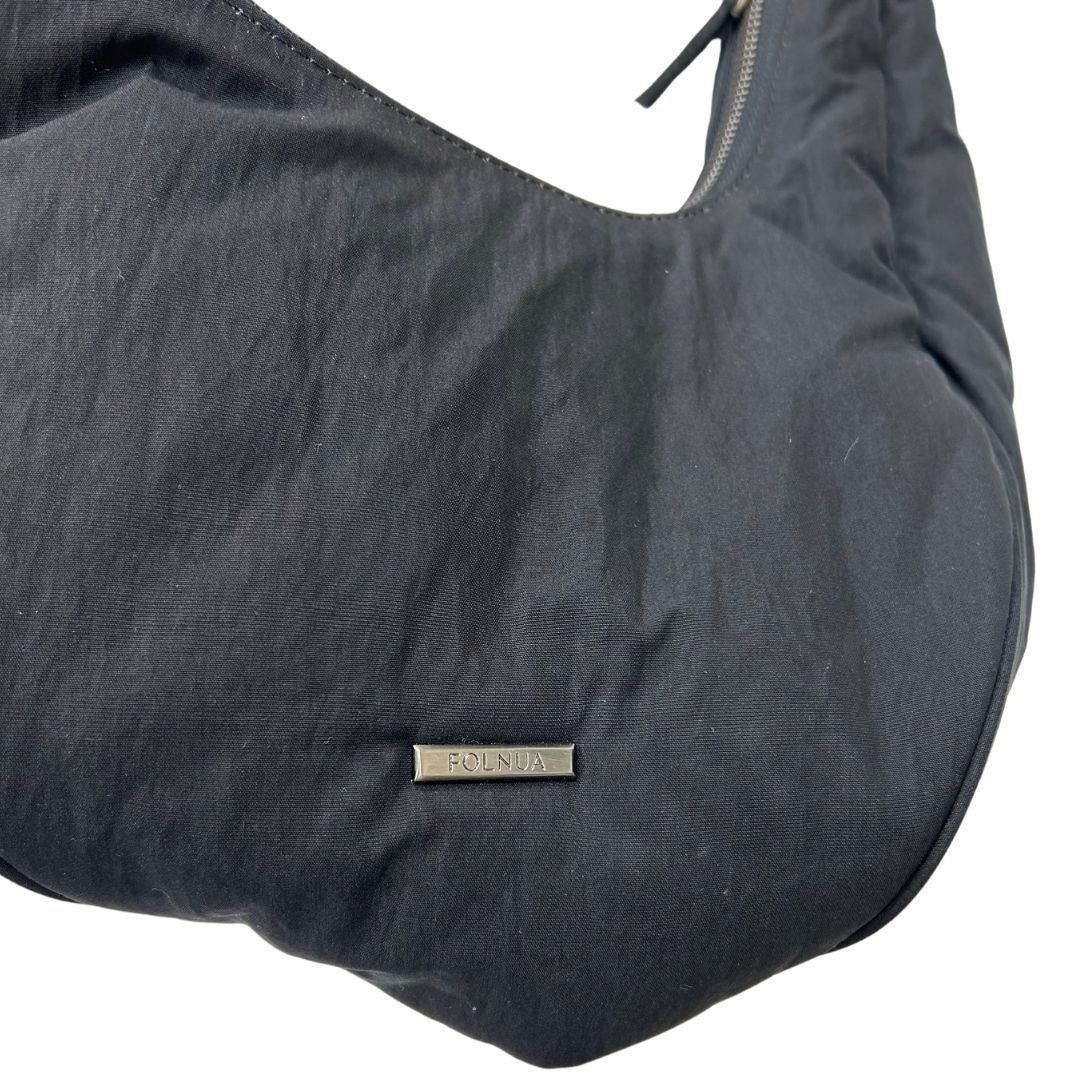 韓国人気ブランド】FOLNUA（フォルニュア） PADDED OVAL BAG G BLACK 