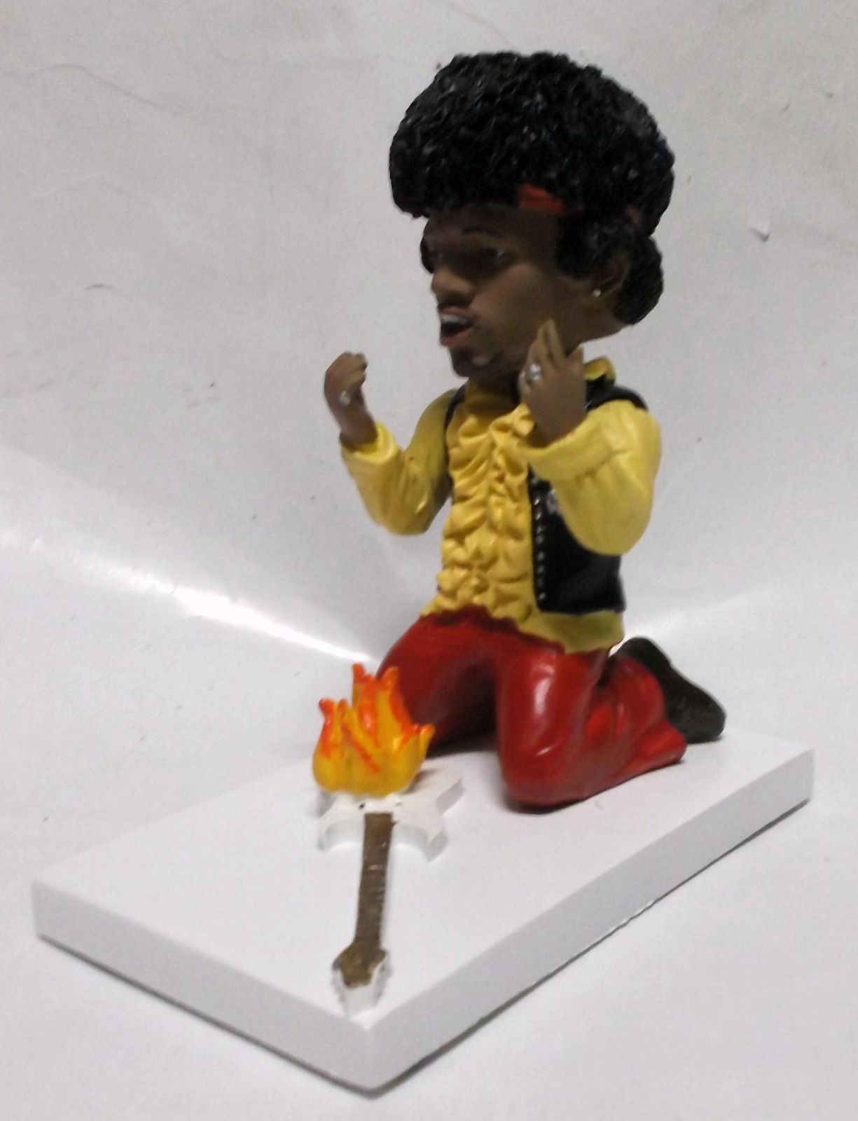 ジミ・ヘンドリックス ボブルヘッドフィギュア Jimi Hendrix ジミヘン ジミ ヘンドリックス ボブルヘッド フィギュア Jimi Hendrix