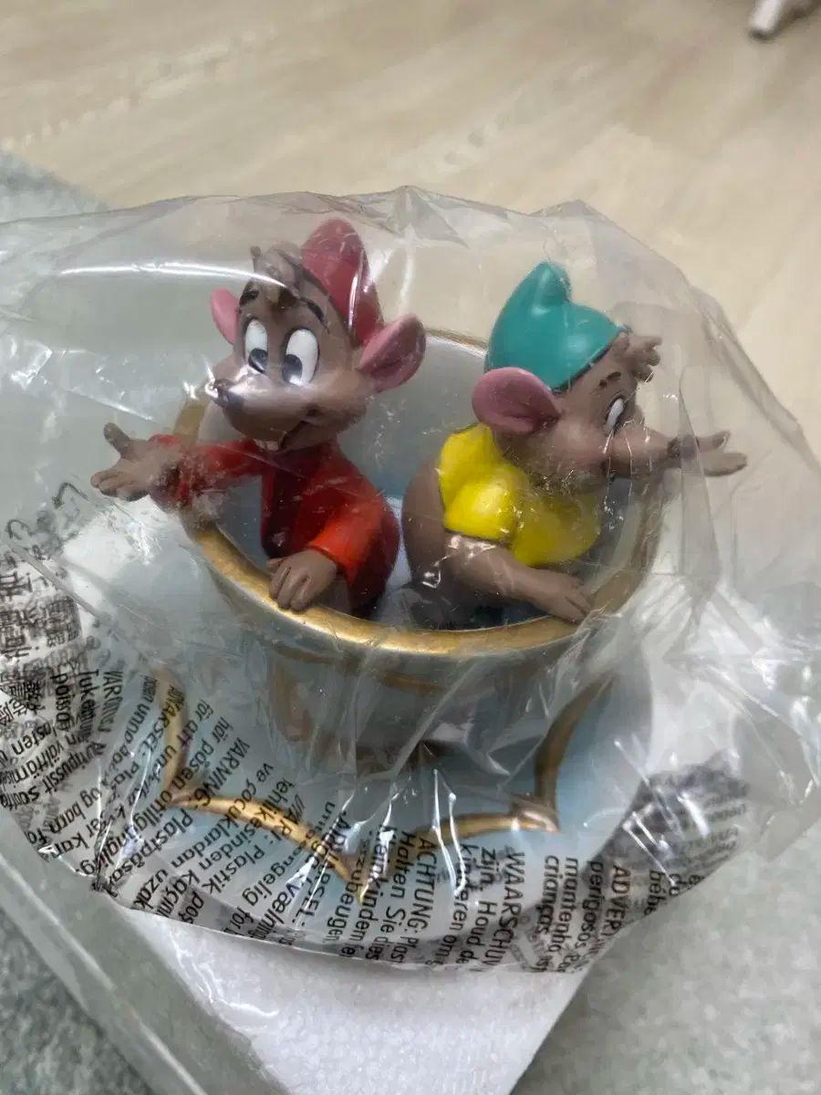 シンデレラ　オーナメント　ジャック　ガス　ディズニーストア　鍵　カギ　フィギュア 61mMweyMFlL._UF894,1000_QL80_.jpg