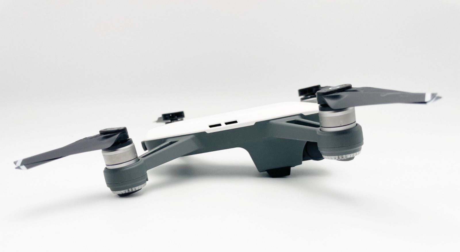 DJI Spark Fly More Combo アルペンホワイト AIRSTAGE (エア