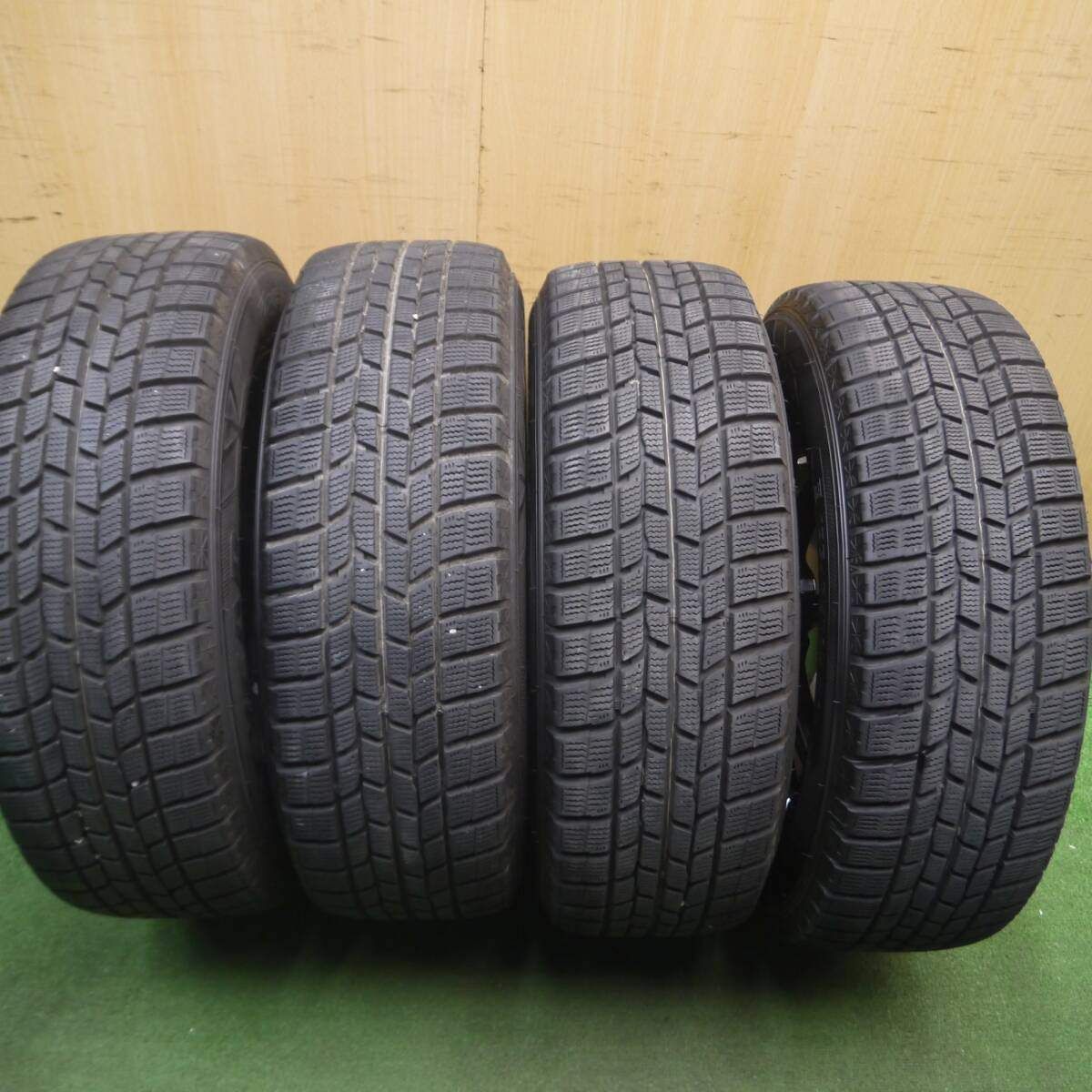 バリ溝!キレイ!9.5分以上☆スタッドレス 195/65R15 バリ溝!キレイ!9.5分以上☆スタッドレス 195/65R15