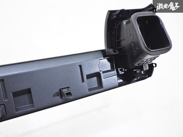 ☆良品☆ TOYOTA トヨタ純正 200系 ハイエース ワイド クラスター