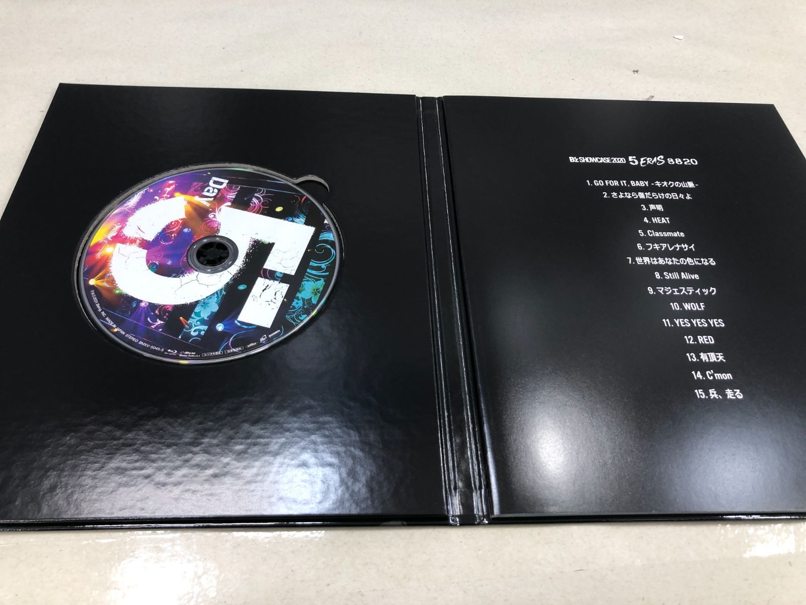 小牧店】B'z SHOWCASE2020 ERAS コンプリートBOX（Blu-ray）【320-T772