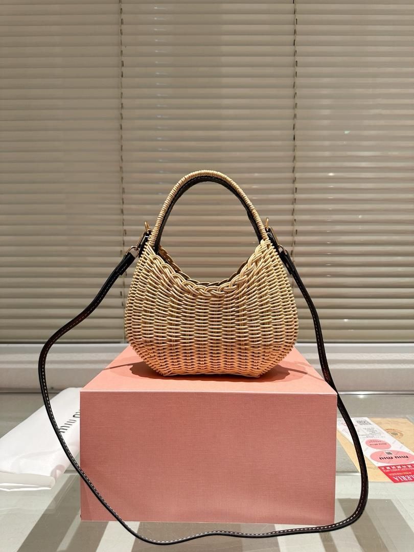 ♦︎極美品 100%確実本物 goro's 現行コインケース 財布♦︎ 2025年