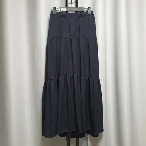 Club Monaco クラブモナコ フ ティアード ロング スカート