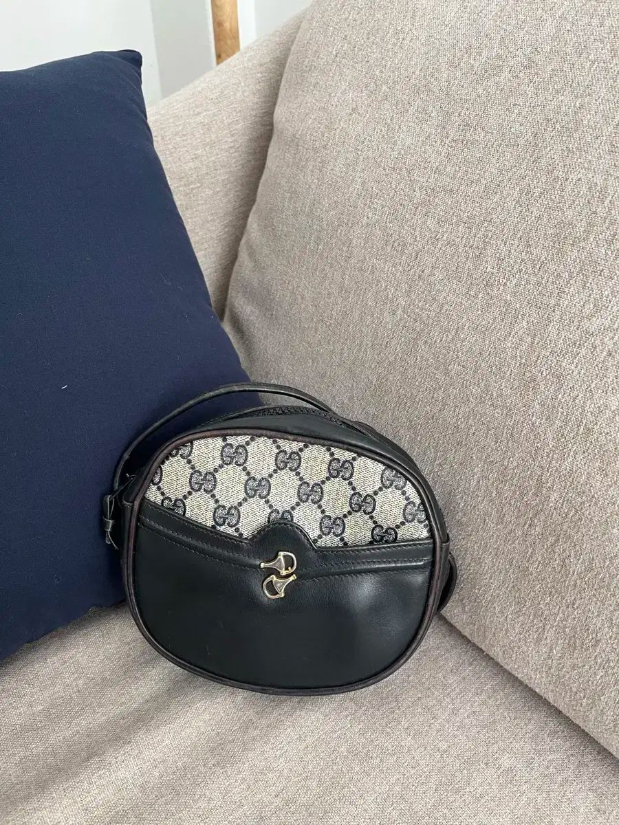 GUCCI グッチ GG ラウンドバッグ ミニ クロスバッグ