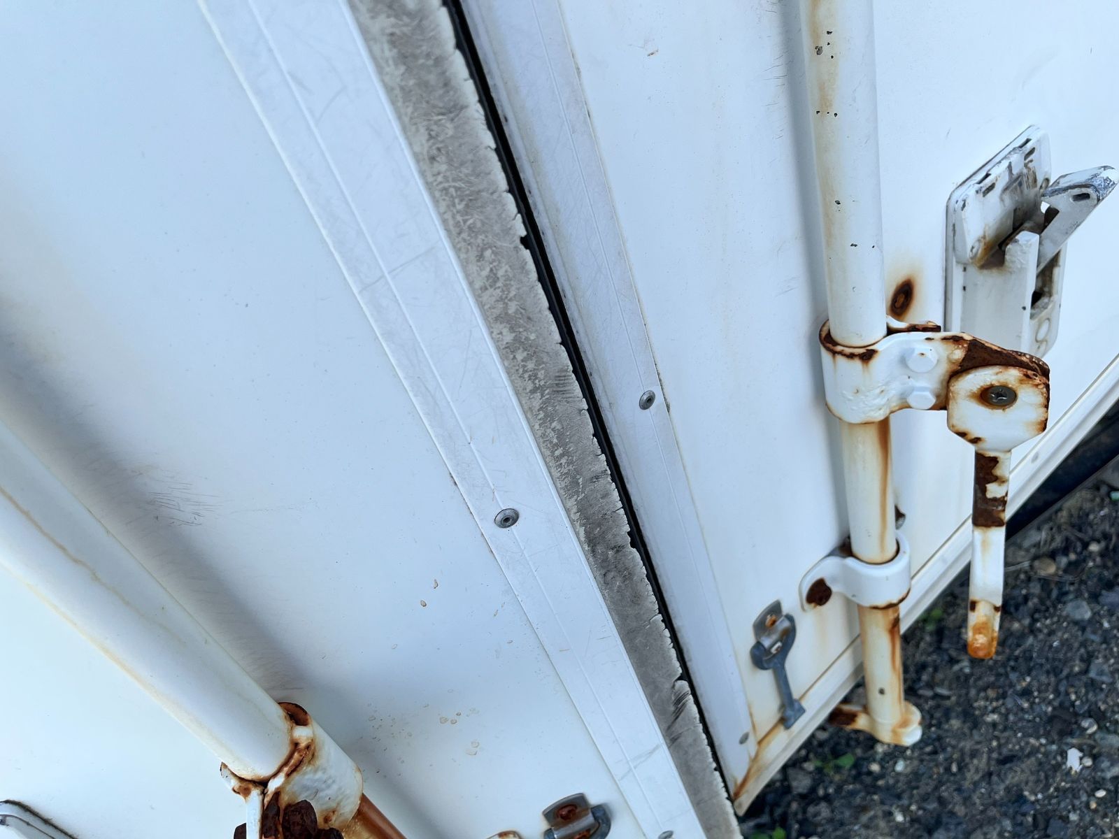 バイクガレージ 倉庫