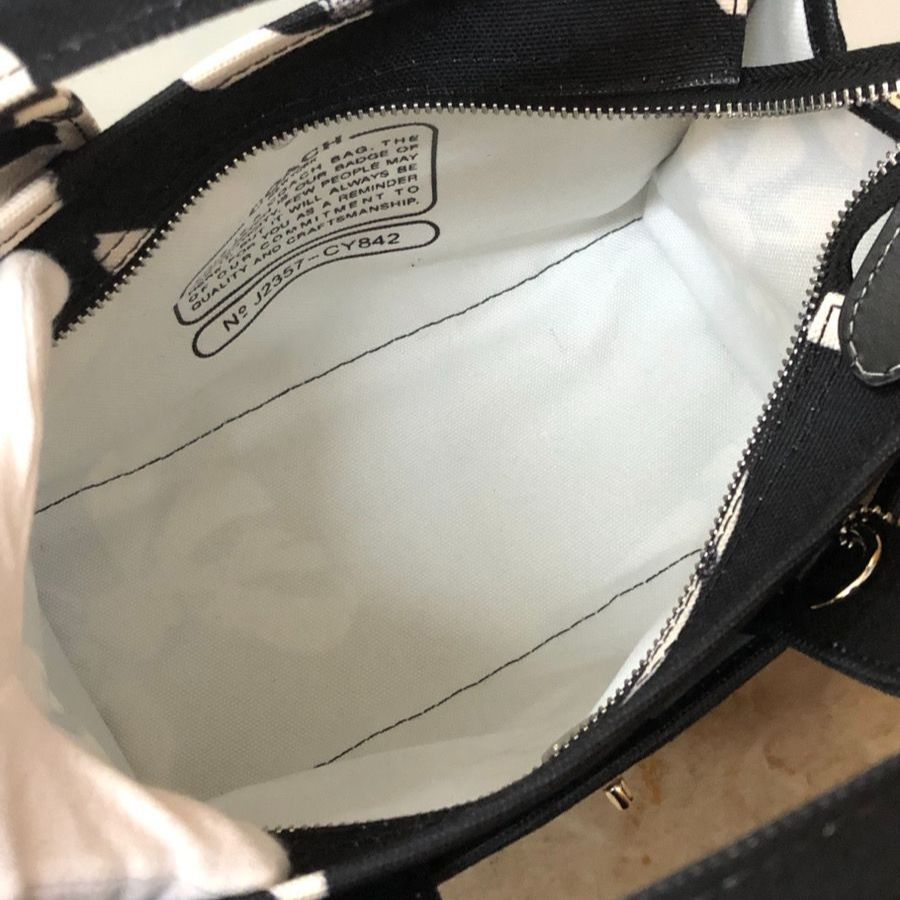 COACH コーチ カーゴトート26 リボンプリント CY842 - メルカリ