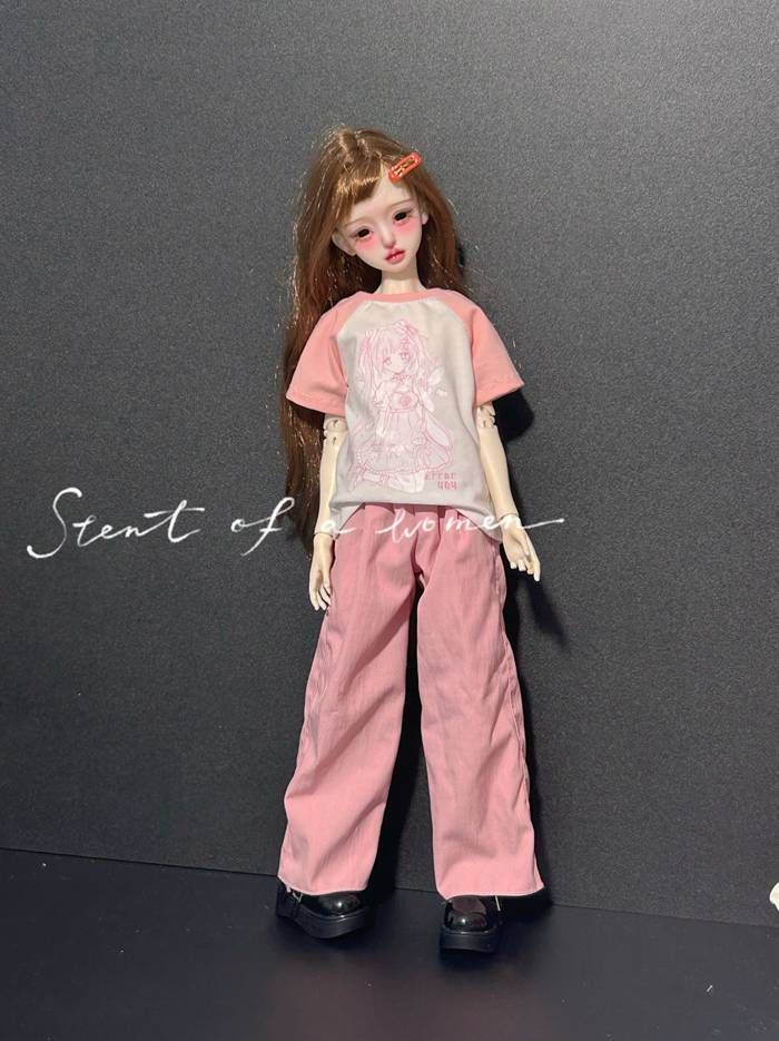 1/6ドール服✾メルカリShopsより✾おまとめ専用ページ✾ 1/6ドール用 着せ替え服 ベストと帽子付き - メルカリ