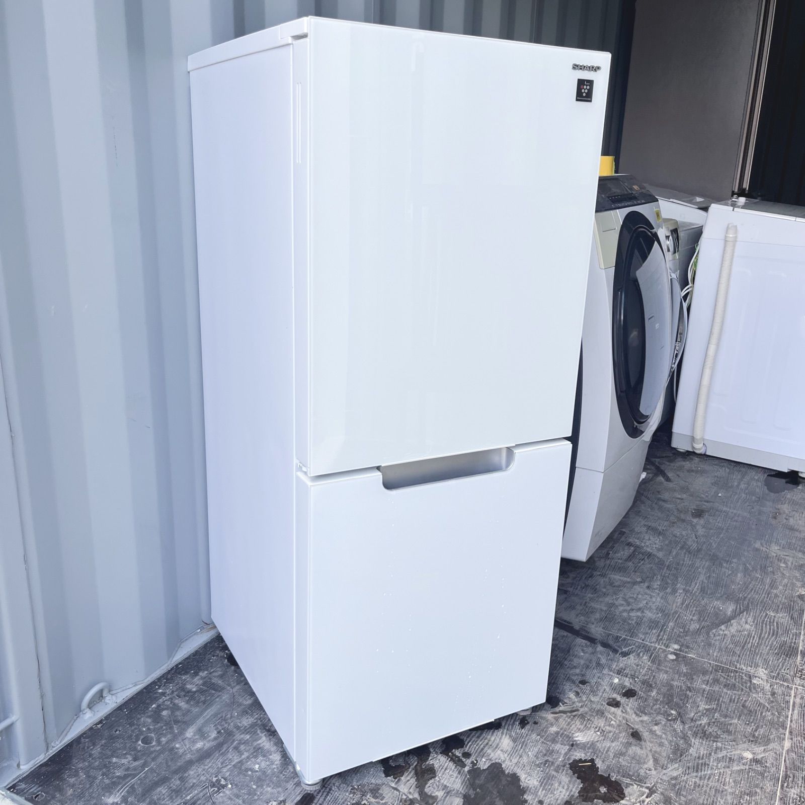 200取付無料！SHARPプラズマクラスター搭載おしゃれホワイトインテリア