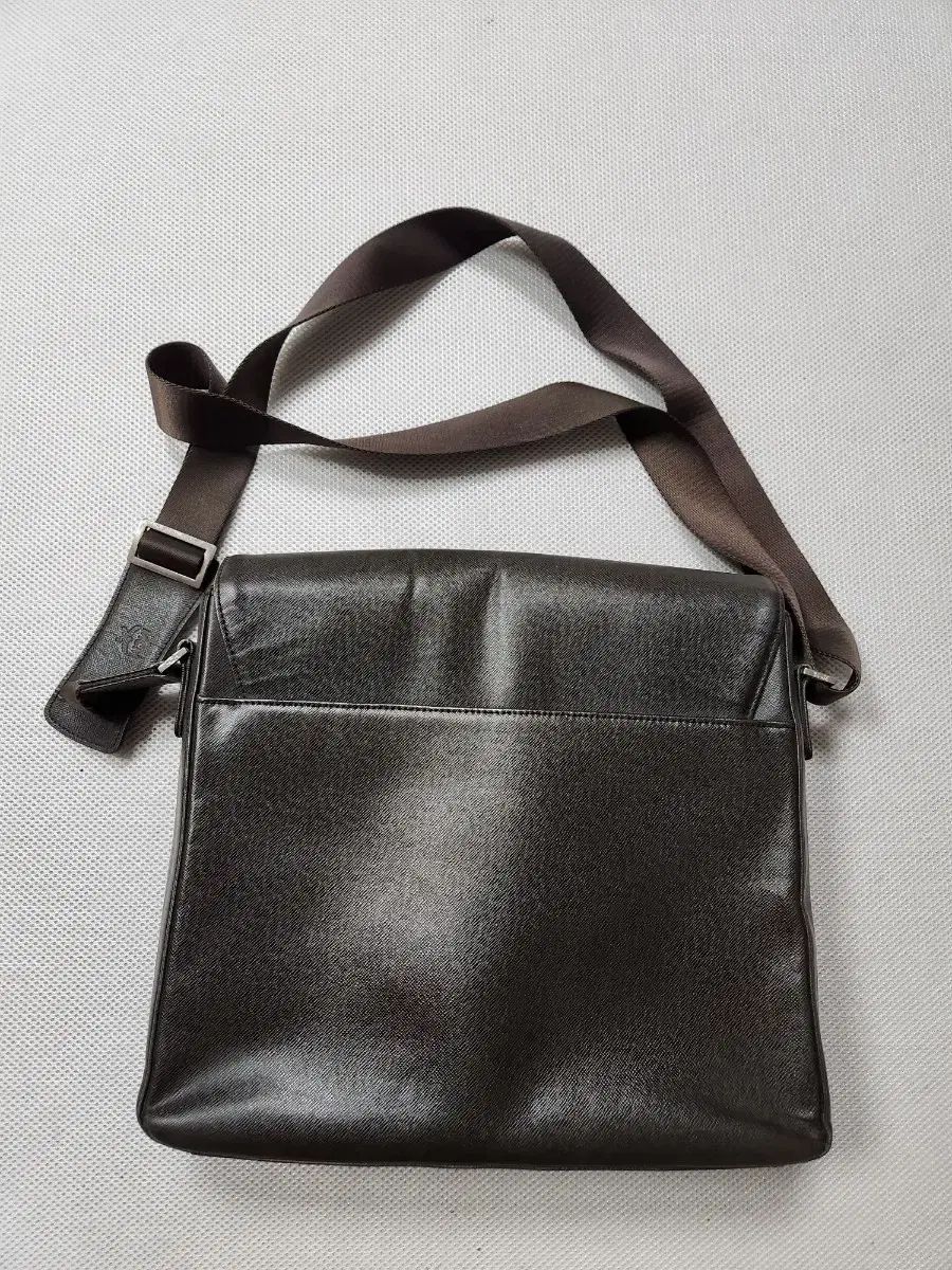 MCM PHENOMENONコラボ　メッセンジャーバッグ MCM PHENOMENONコラボ ショルダーバッグ レザー ブラック