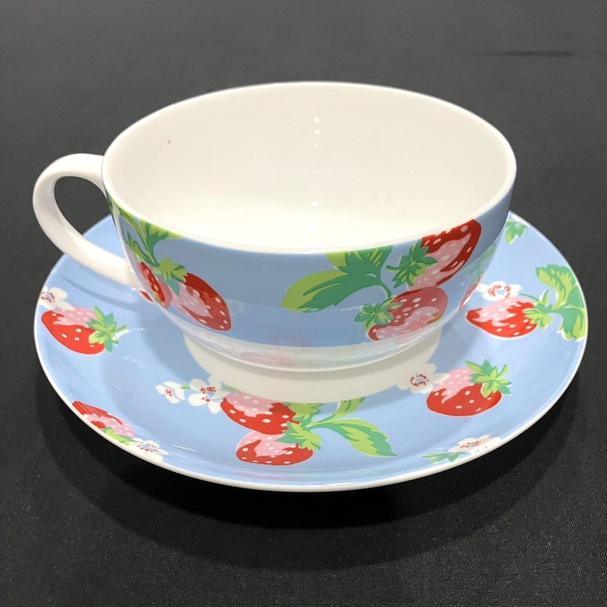 CathKidston キャスキッドソン 皿 ストロベリー ブレックファースト 大皿3枚 カップ＆ソーサー3客 ボウル2点