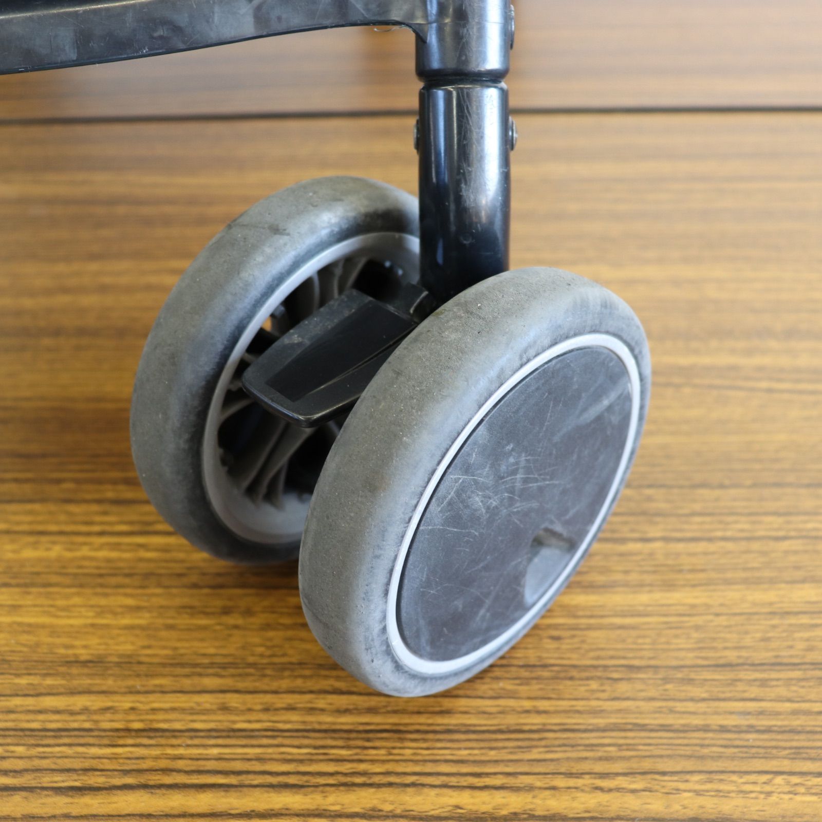 即日発送】Combi コンビ エコアクト グランパセオ LA-480 ブラウン