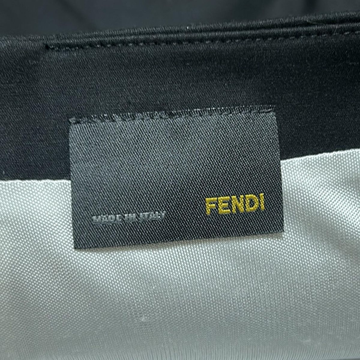 FENDI フェンディ ひざ丈スカート 黒系 44(L位) 4103825M0006 FENDI フェンディ ひざ丈スカート 黒系 44(L位) 4103825M0006