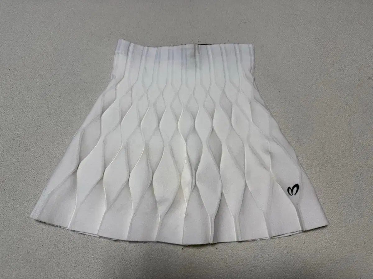 パーリーゲイツ マスターバニーエディション スカート ホワイト