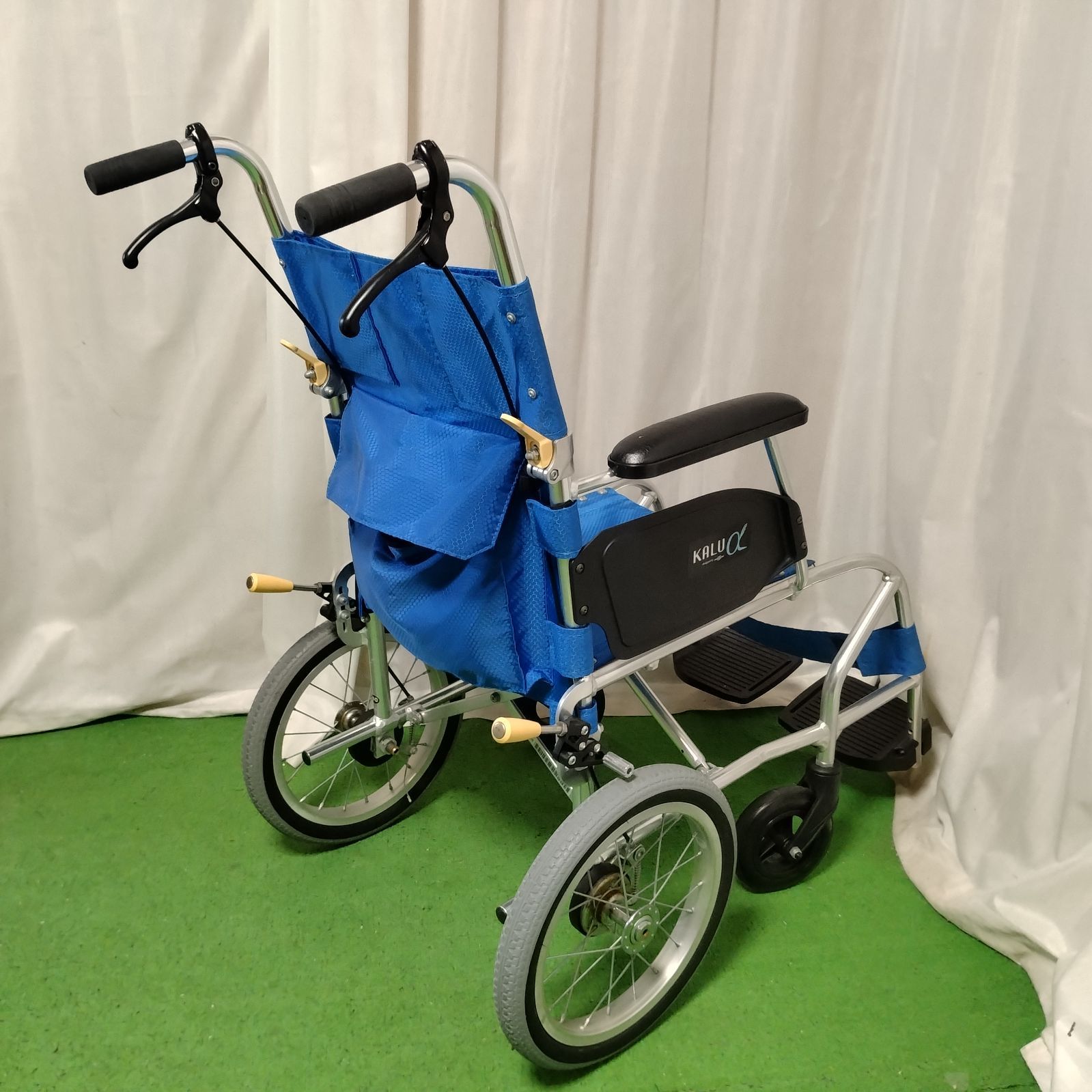 nissin 自走用車椅子 青 日進医療器】超軽量自走式車いす NA-L8α Cパッケージ 【車椅子販売のお