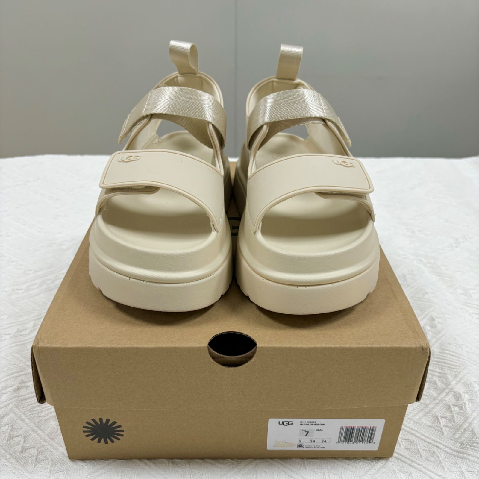 UGG ゴールデングロウ　シーソルト　23cm UGG アグ GOLDEN GLOW ゴールデングロウ シーソルト 23cm