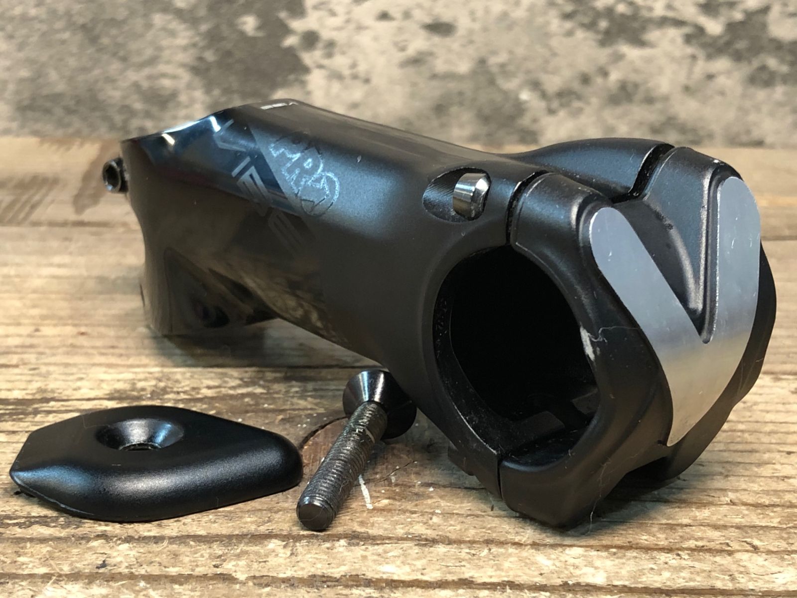 シマノプロ VIBEステム 120mm-17° シマノプロ VIBEスーパーライトステム 1-1/8 6° 31.8mm | ロード