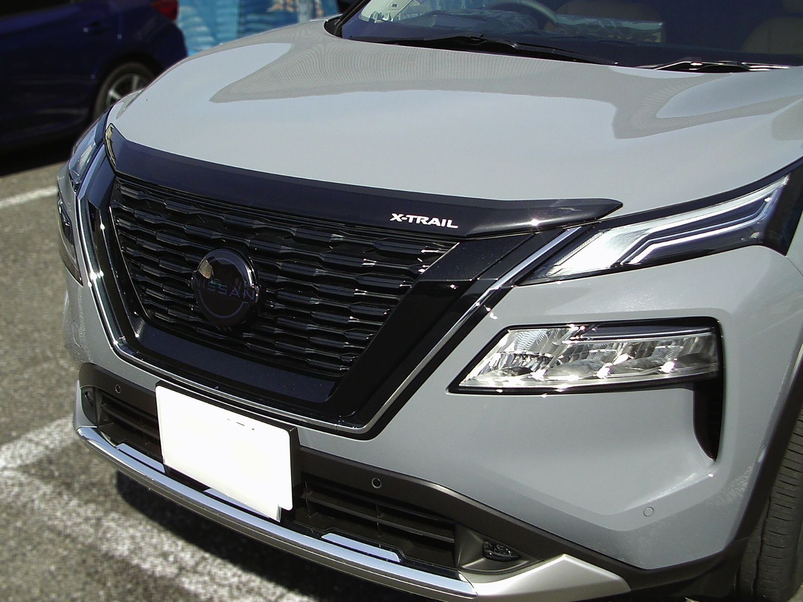 Tint+再利用Ok エンブレム スモークフィルム 新型エクストレイル T33 (スモーク20％) t33