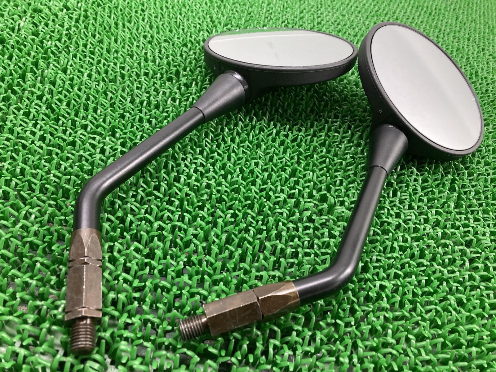 スヴァルトピレン401 ミラー 左右 000072 ハスクバーナ 新品同様 スヴァルトピレン401 ミラー 左右 ハスクヴァーナ 正逆10mm 441の通販