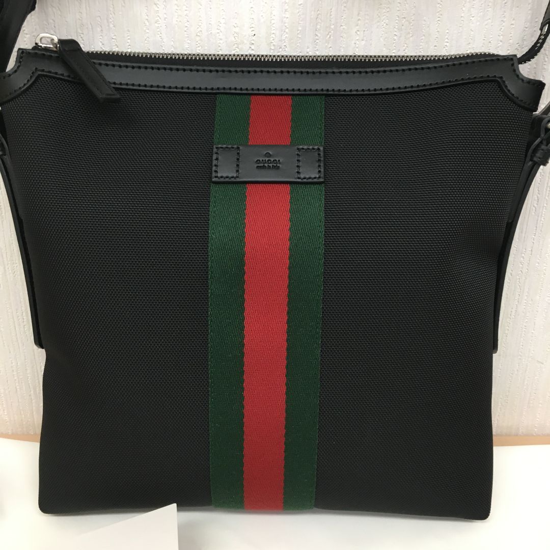 GUCCIグッチ斜めがけショルダーバッグ テクノキャンバスブラック