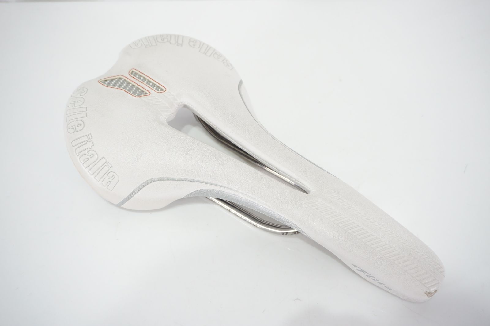 SELLE ITALIA 「セライタリア」 FLITE TITANIUM サドル / バイチャリAKIBA店