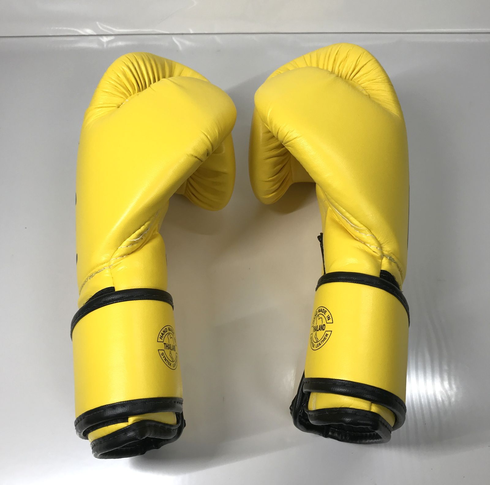 中古美品 fairtex ボクシンググローブ 8オンス イエロー - メルカリ 中古美品 fairtex ボクシンググローブ 8オンス イエロー - メルカリ