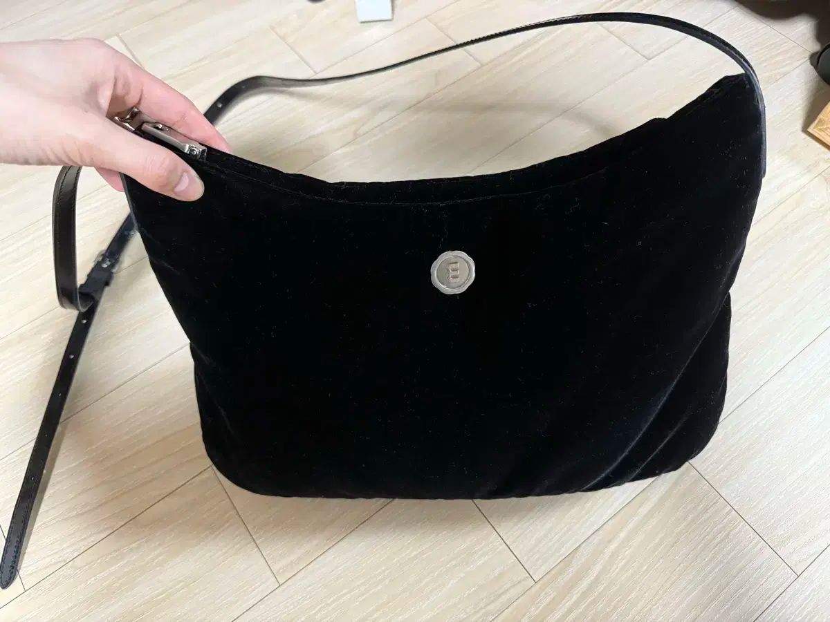 ショルダーバッグ