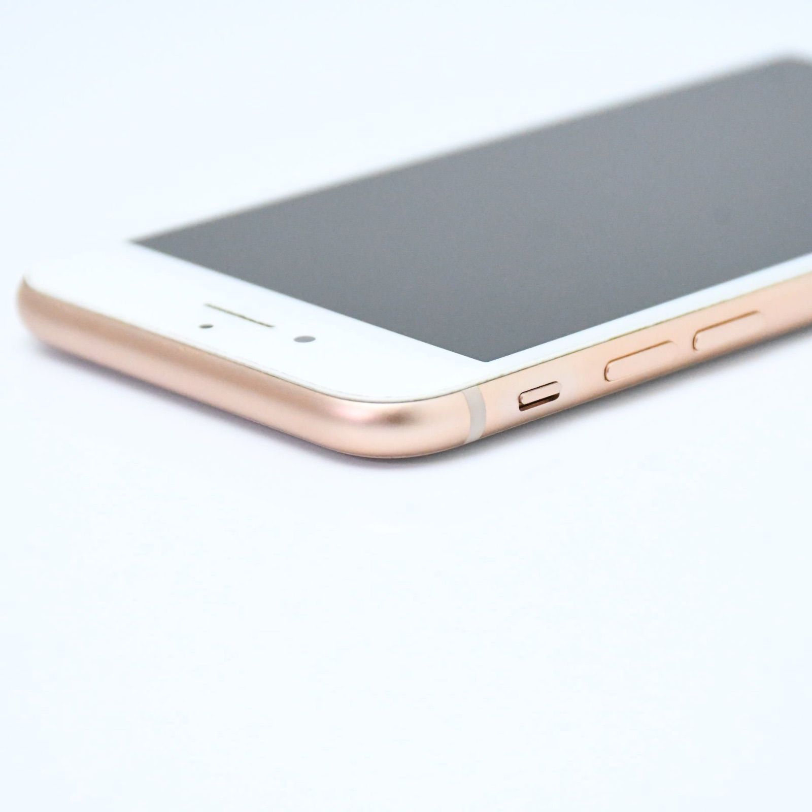 SIMフリー iPhone8
