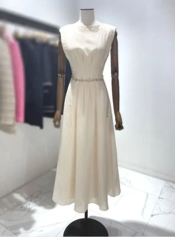 ピンタック フリル