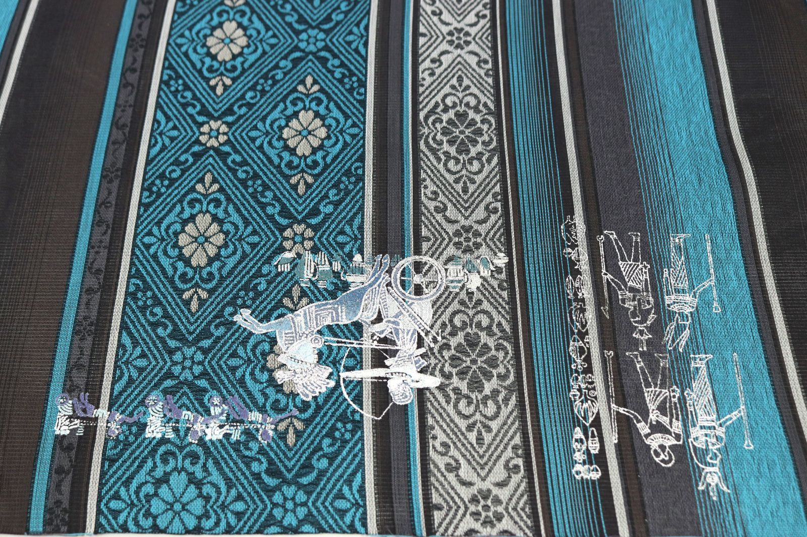 専用帯3375 ●高級 正絹 金彩友禅 名古屋帯 楽天市場】岡重 九寸名古屋帯 金彩加工 京友禅 正絹 五泉 駒塩瀬