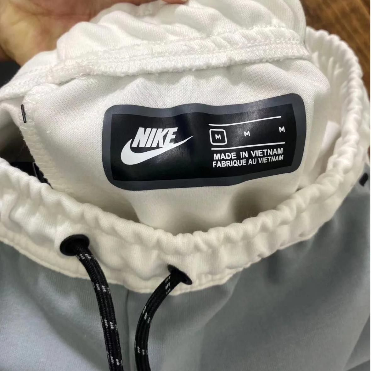 Nike Tech Fleece ナイキ ジャージ上下セット メンズ レディース