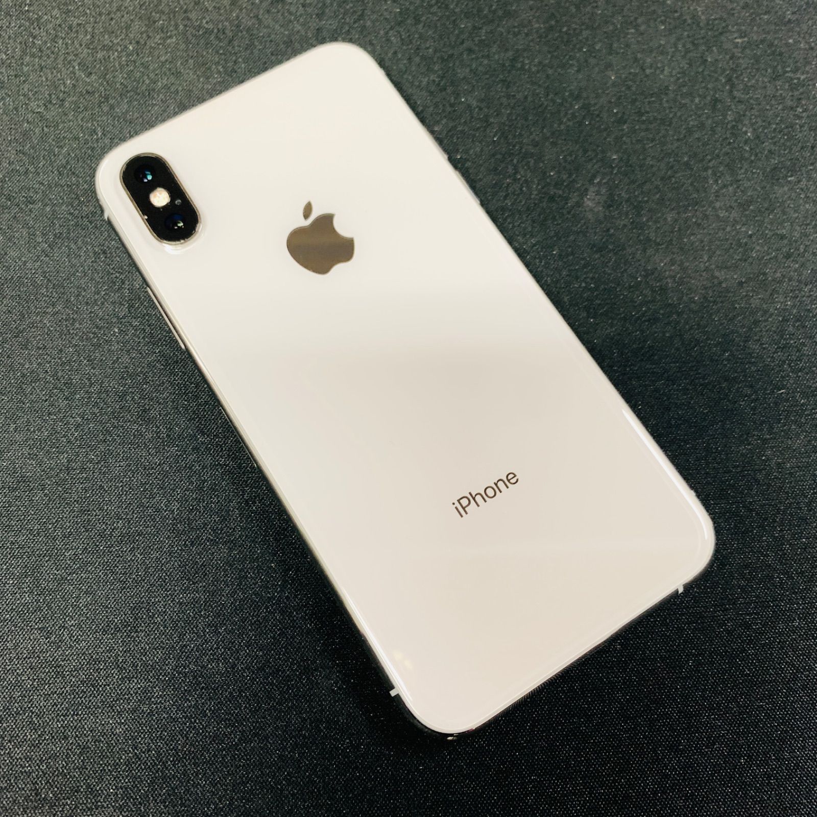 中古品】iPhone XS au SIMロック解除済 64GB シルバー - メルカリ