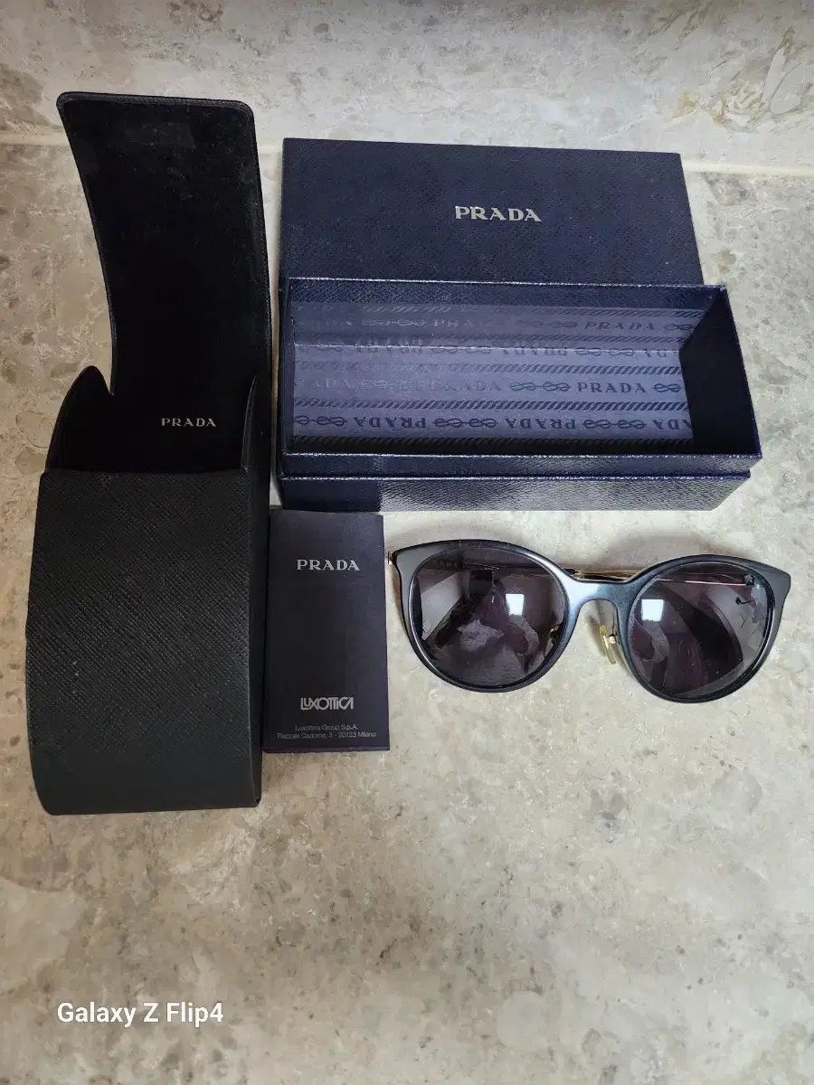 Prada(プラダ) 正規品 サングラス - メルカリ