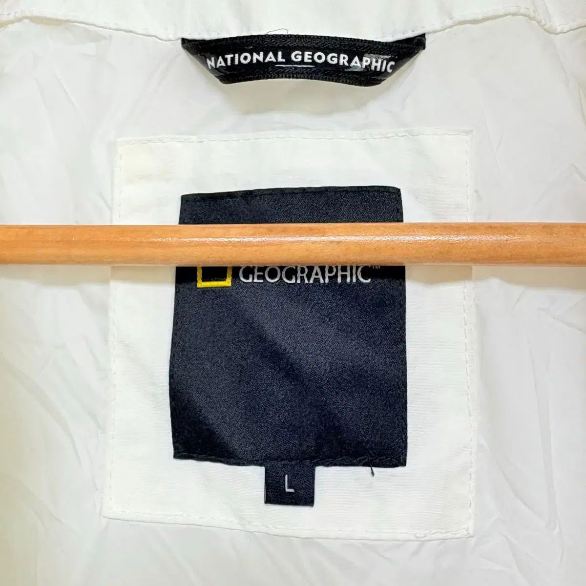 ナショナルジオグラフィック ホワイト