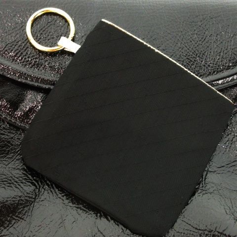 光沢感 ゴールド金具
