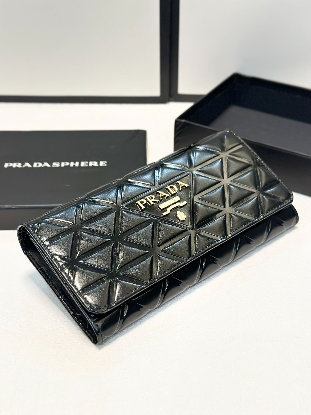 プラダ　ウォレット Amazon | [Prada] [プラダ] ミニ財布 トライアングルロゴ付