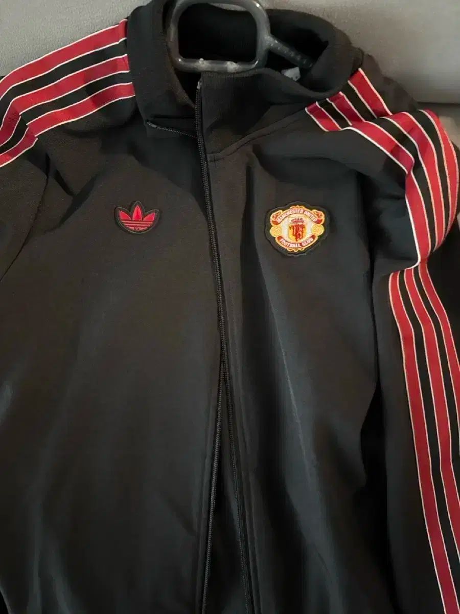 アディダス MANCHESTER UNITED FC トラックジャージ 2xl 赤黒 マンチェスター ユナイテッド FC テラス iKON アイコン ト