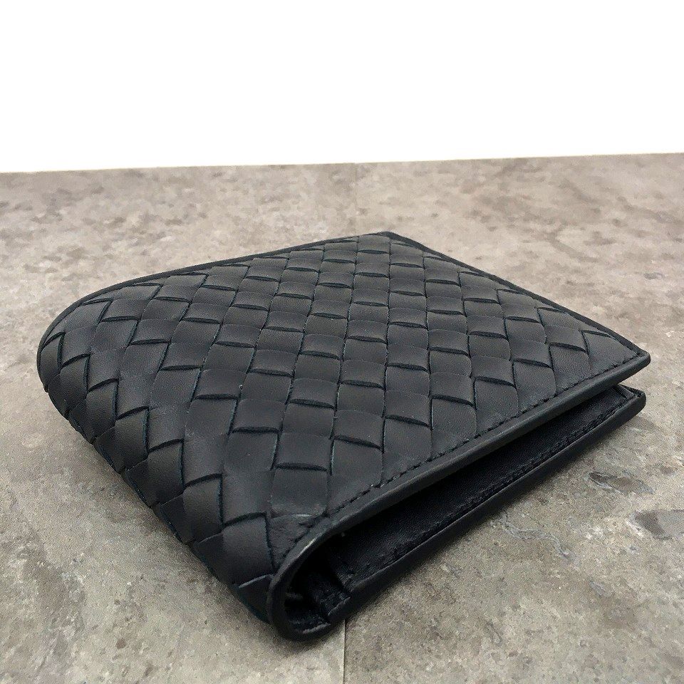 送料込み！ 未使用品 BOTTEGAVENETA 二つ折り財布 ネイビー 358