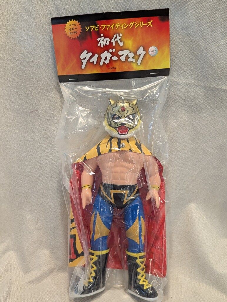 メディコム ノイグラム ソフビファイティングシリーズ 初代タイガーマスク 初期ゴールド版